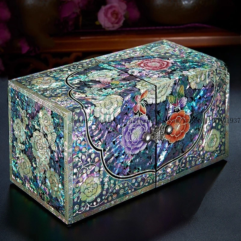 Chinese Princess Jewelry Box Solid Wood Mother-of-Pearl Lacquerware Vintage Earring Necklace Organizer with Floral Carvings