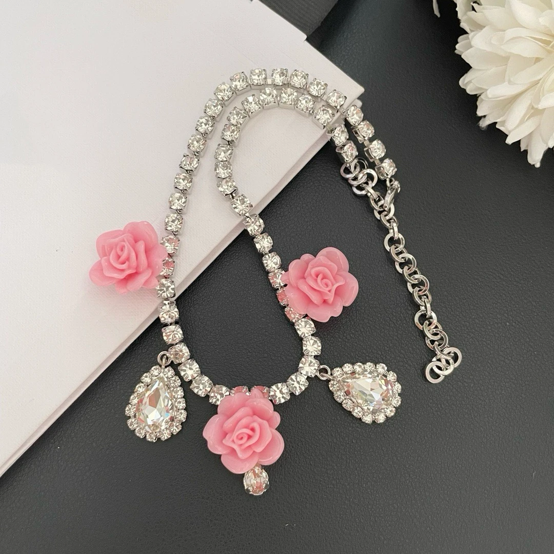 

New Light Luxury, Advanced Sense, Fashionable temperament, Personalized Pink Flower Droplet Diamond Necklace