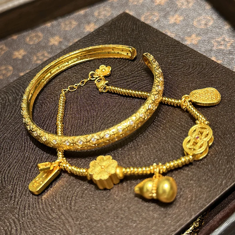 المرأة شاجين القرع النحاس عملة سوار 2025