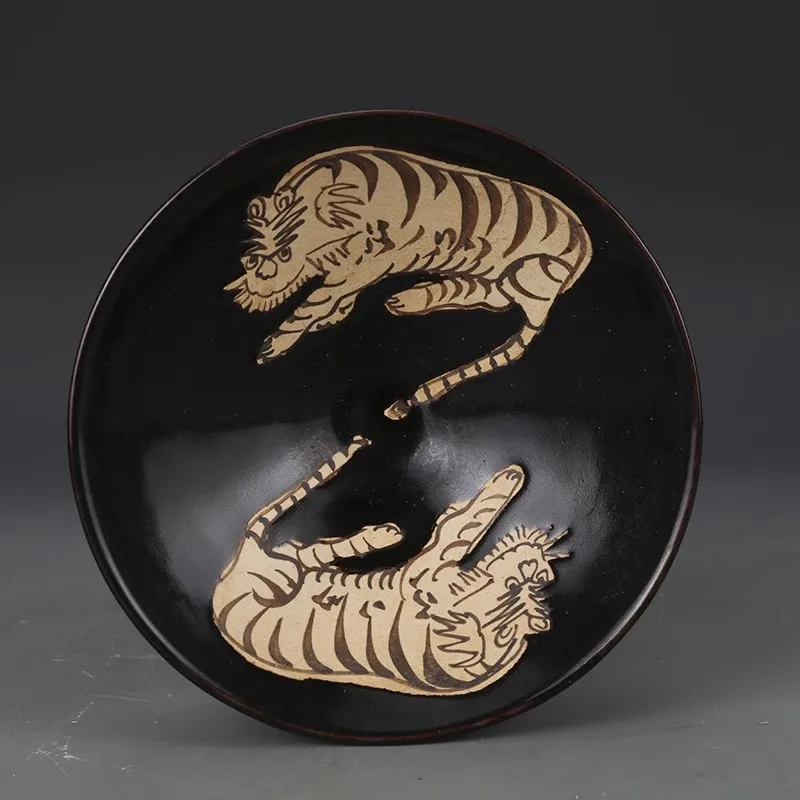 

Песня Jizhou Печь Черная глазурь Коричневый цвет Тигр Узор Чайная чашка Фарфоровый антиквариат Коллекция старых продуктов Реальные продукты