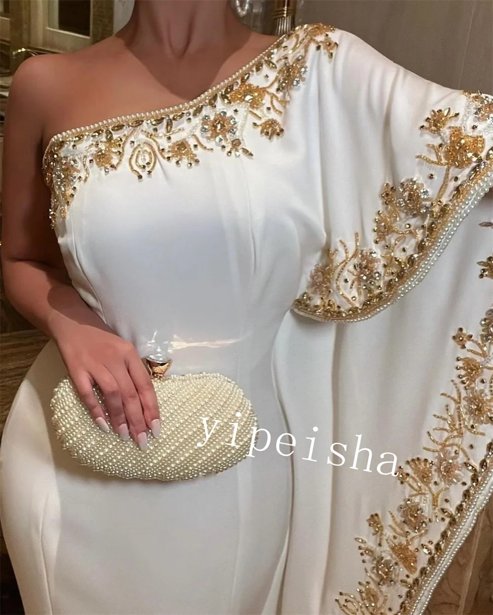 Gaun Prom malam Arab Saudi Charmeuse mutiara berlian imitasi Quinceanera putri duyung satu bahu Bespoke gaun acara gaun Midi