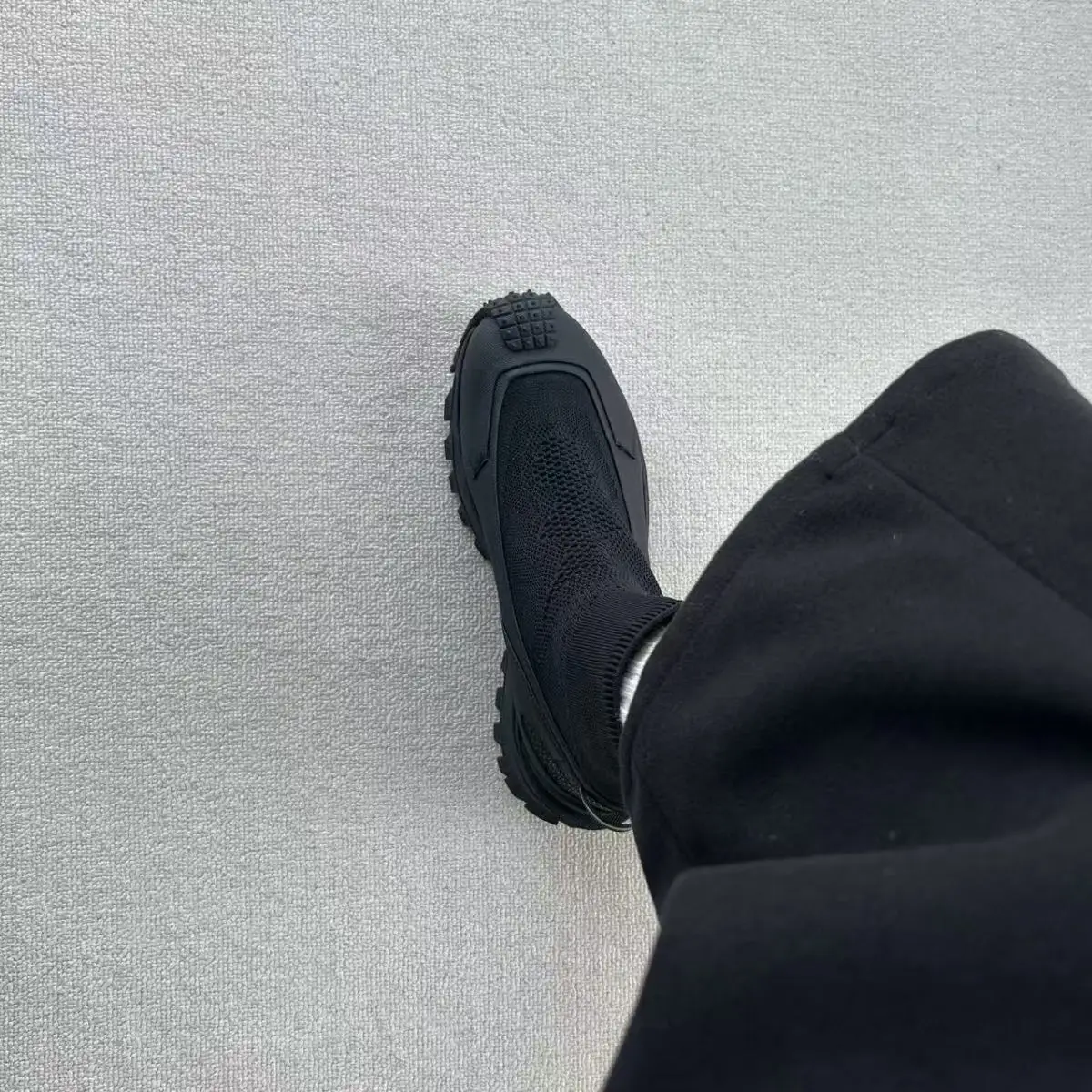 العصرية الانزلاق على أحذية رياضية متماسكة تشيلسي الأحذية منتصف العجل الجوارب الأحذية تنفس أحذية رجالي كسول أحذية رياضية أحذية غير رسمية