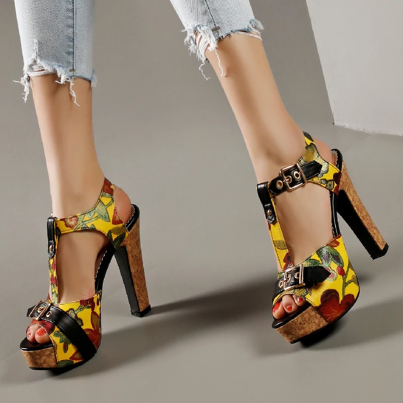Fashion Summer Shoes For Women Sandals 2023 Peep Toe High Heels Platform T-Straps Flower Print Party Shoes Female Large Size
