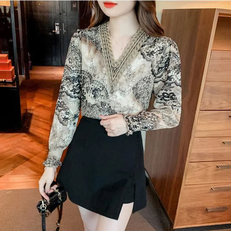 Vintage Spring Autumn Women\'s V-Neck Printing Lace Patchwork Puff Sleeve Temperament Fashion Loose Long Sleeve Chiffon Shirt Top