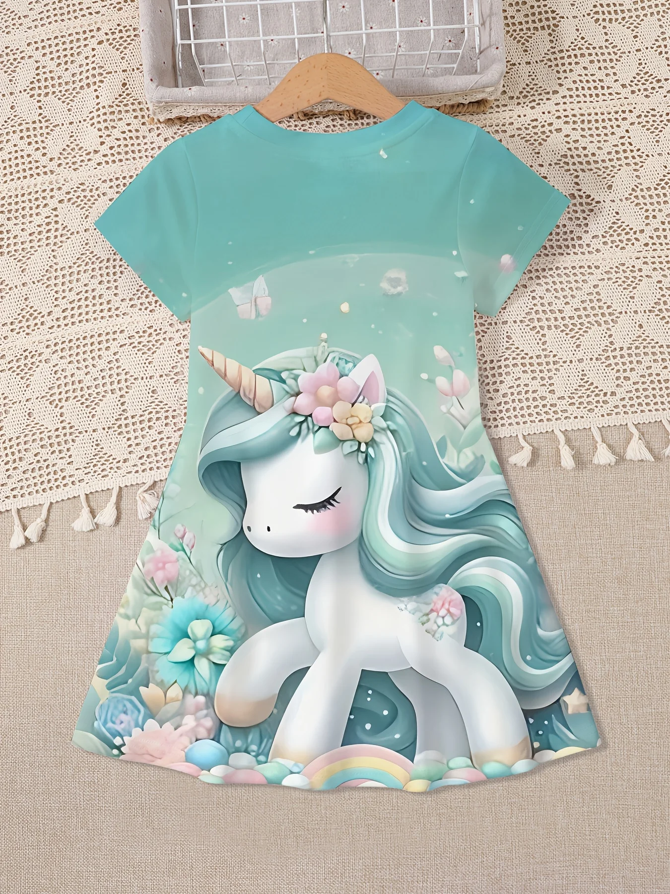 Little Girls Unicorn Graphic Dress, Adorable White Unicorn with Flowers & Bubble All Over Print, Short Sleeve Round Neck Dress