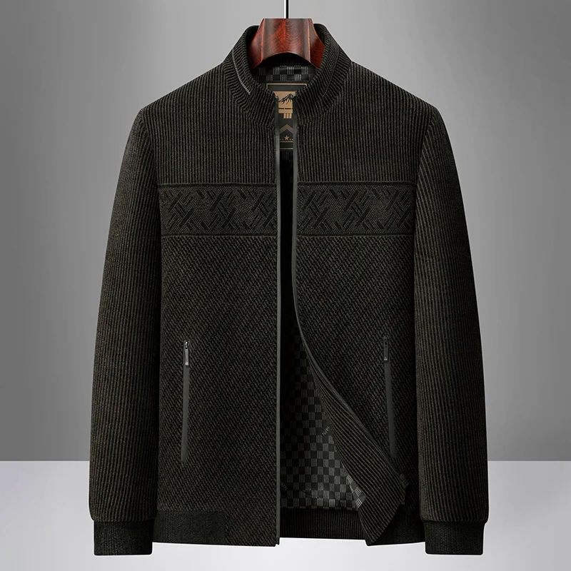 

Высококачественная, модная, стильная, универсальная и модная повседневная деловая свободная куртка больших размеров из синели среднего возраста.