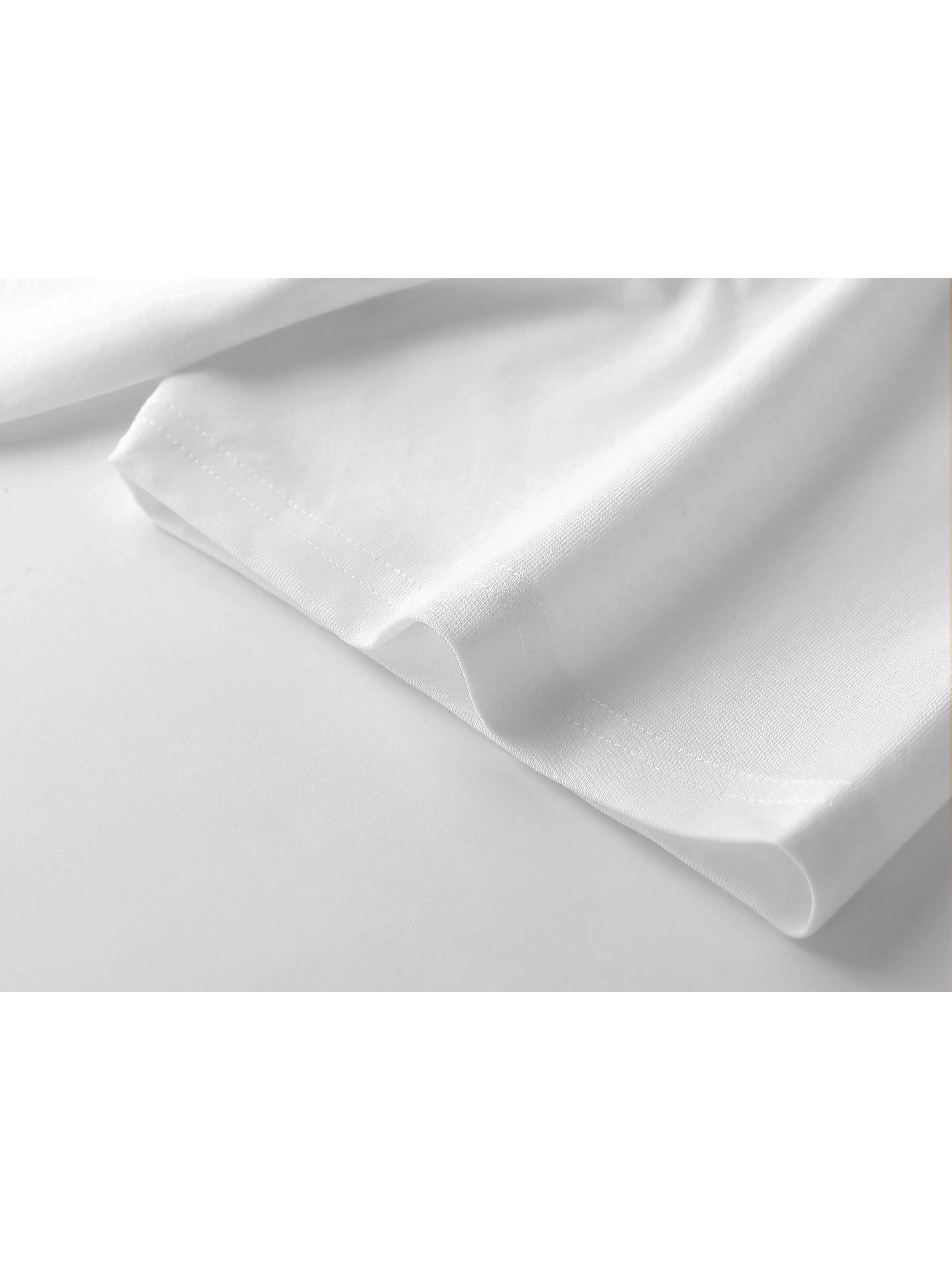 T-shirt col en V pour femme de taille standard, 100%. T-shirt blanc décontracté à col en v pour femmes, manches courtes imprimées libellule, lavable à la Machine