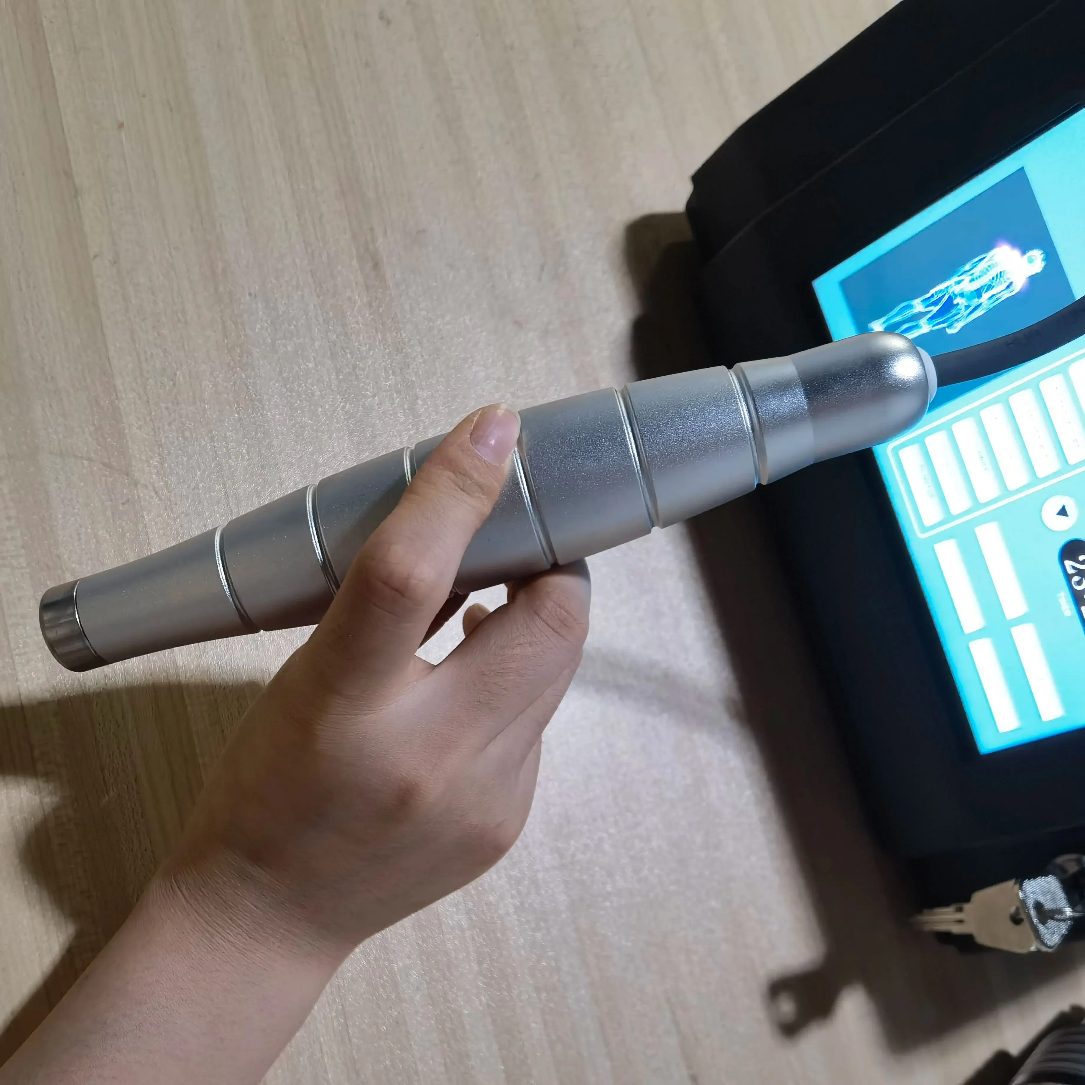 

808nm 650nm Dual Wave Cold Laser Device for Pain Relief, Arthritis, Joint & Muscle Recovery