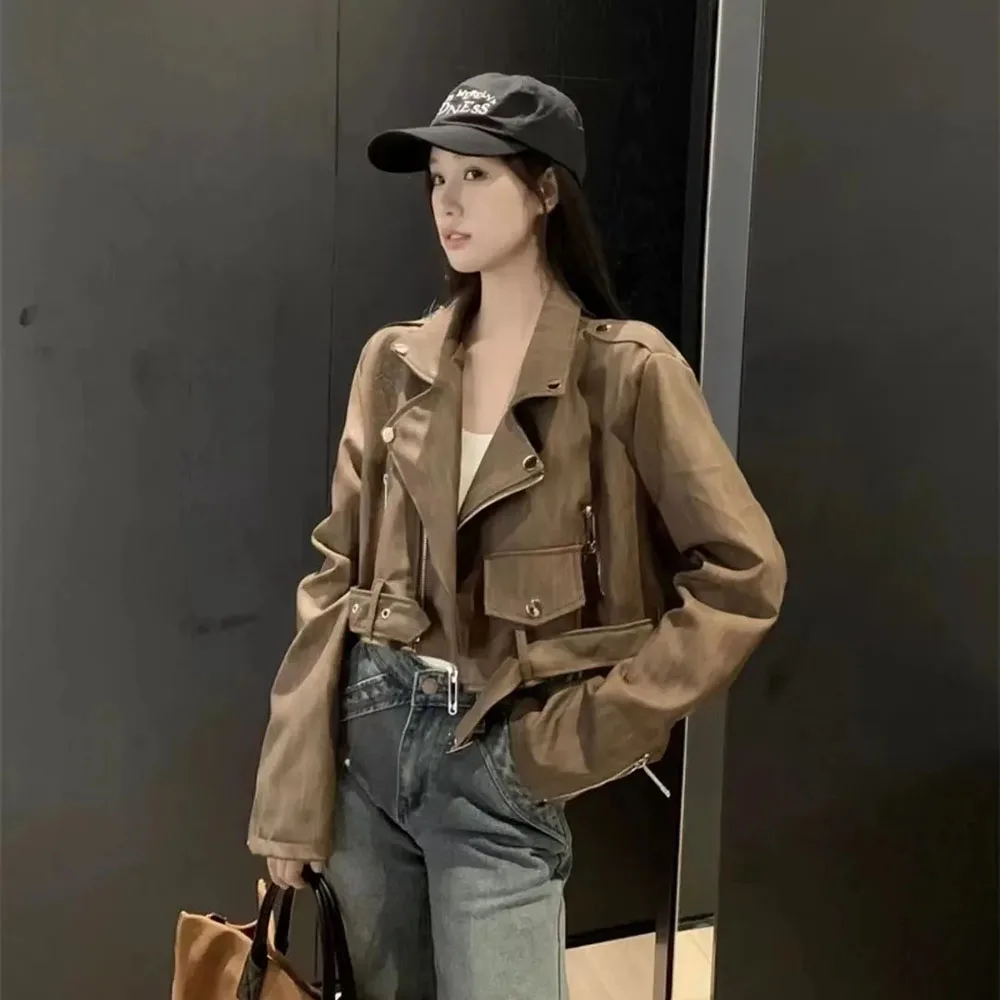 Jaket kulit Khaki Punk wanita, mantel kulit Retro ritsleting tidak beraturan pengendara sepeda motor PU kasual gaya Korea jalanan tinggi dipotong