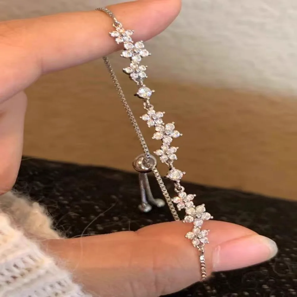 아연 합금 팔찌 반짝이는 지르콘 꽃 팔찌 수제 팔찌 데일리 패션 액세서리 파티용 합금 팔찌