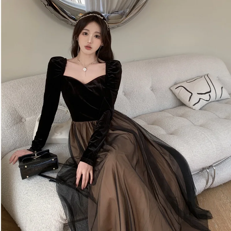 Autumn and Winter Mesh Patchwork Long Sleeved Slim Fitting Waist Style Elegant Long Dress for Women