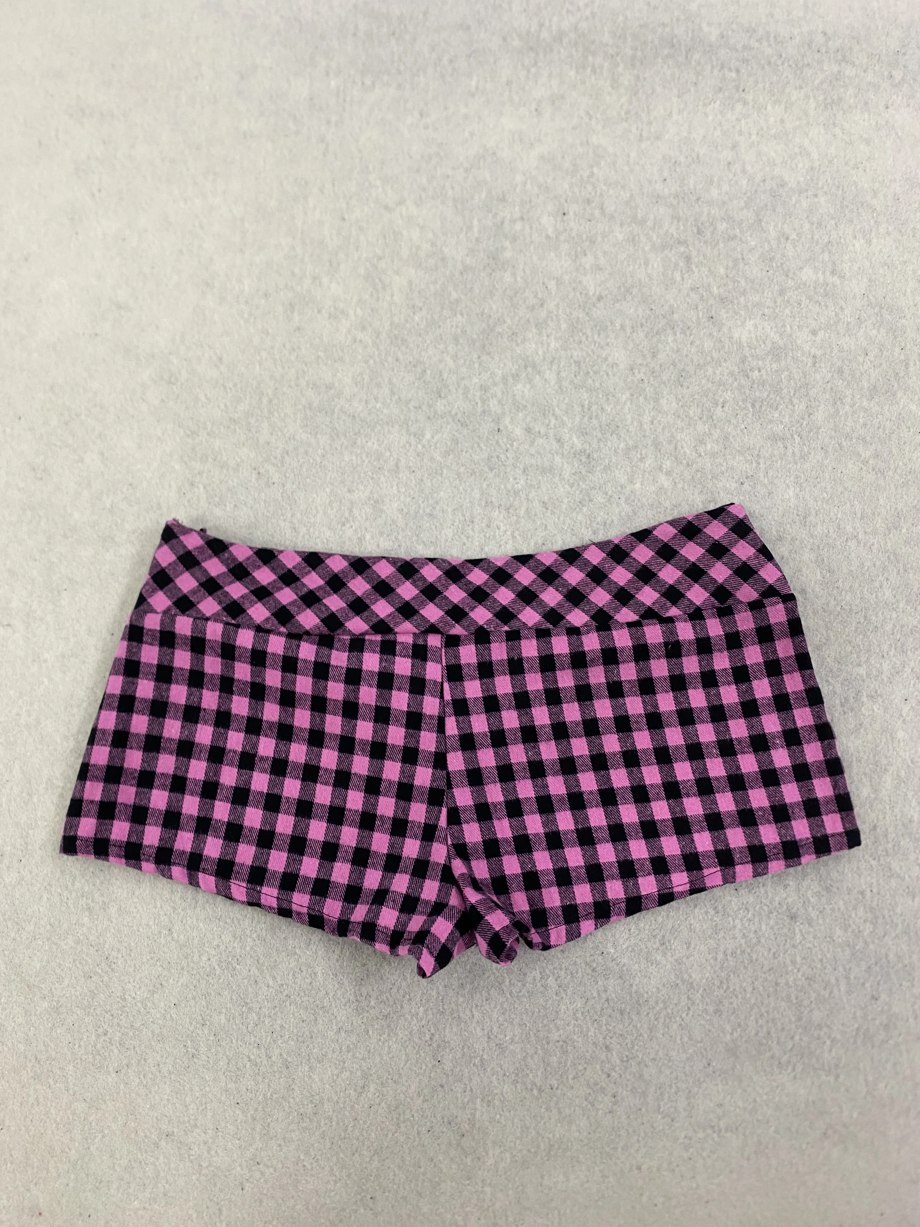 Y2K Süße und Coole Karierte Kurze Hotpants mit Niedriger Taille, Knöpfen und Schlankem Kariemuster, Sommer-Streetwear-Shorts für Mädchen. – Detail 11