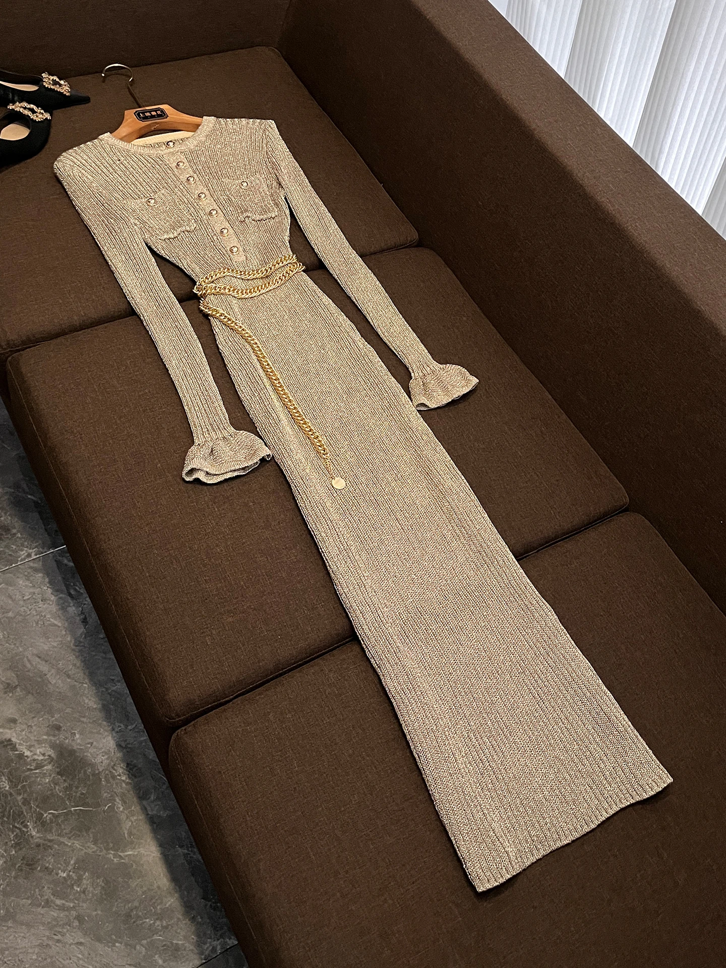 

Женское трикотажное платье Ele Gold Laceout с длинным рукавом, приталенное, с завышенной талией, во французском стиле, на одной пуговице, для повседневной носки