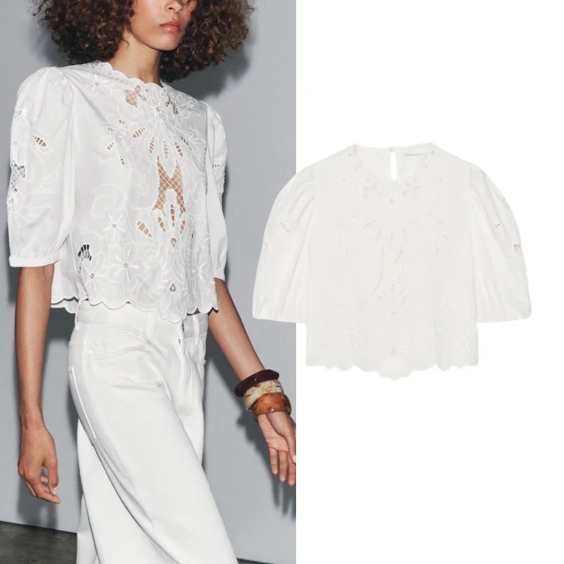 Romantic Style Women's Shirt Pure Cotton Short Sleeve Hollow out Embroidery Slim Fit round Neck Summer New Arrival 6895060