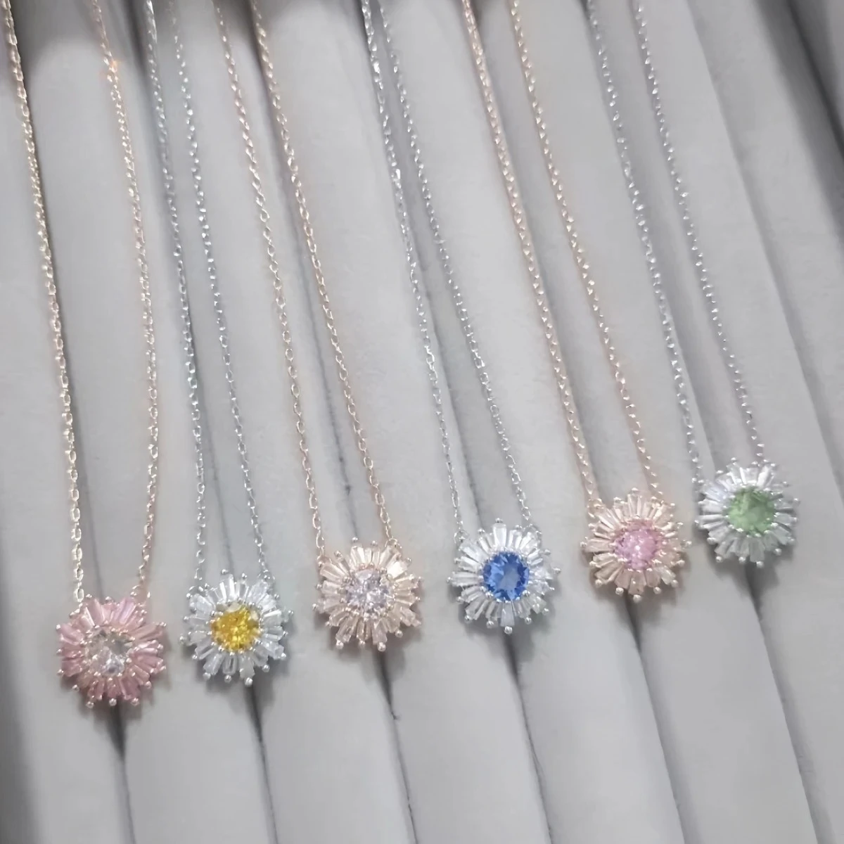 

Original 2025 New Trend Fine Jewelry Sets Charm Pink Blue Flower Crystal Fashion Necklaces Earrings for Women's Anniversary Gift