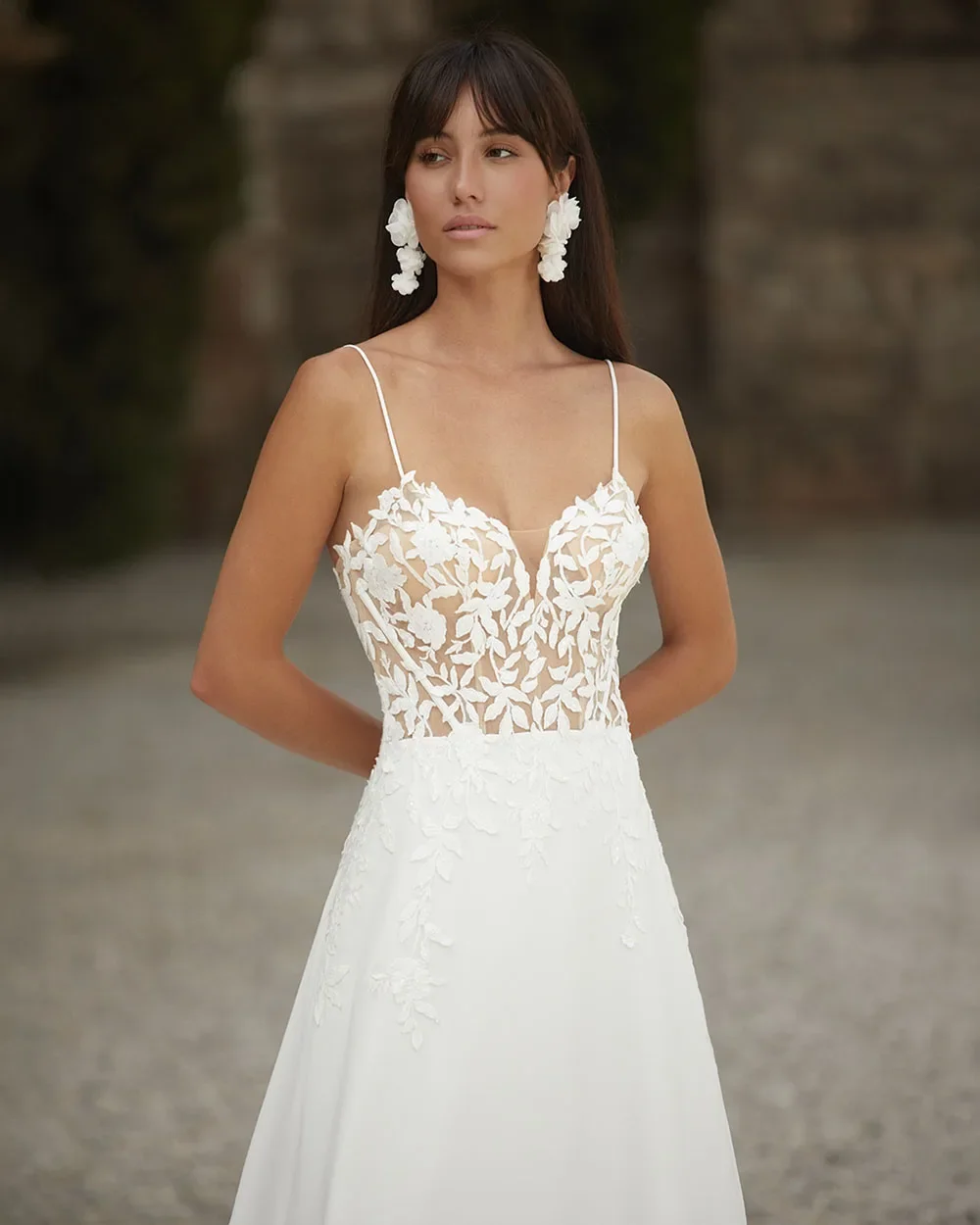 فستان زفاف أنيق على شكل قلب مطرز بالخرز على شكل حرف a على شكل حرف a 2025 مزين بالدانتيل فستان زفاف الأميرة مخصص