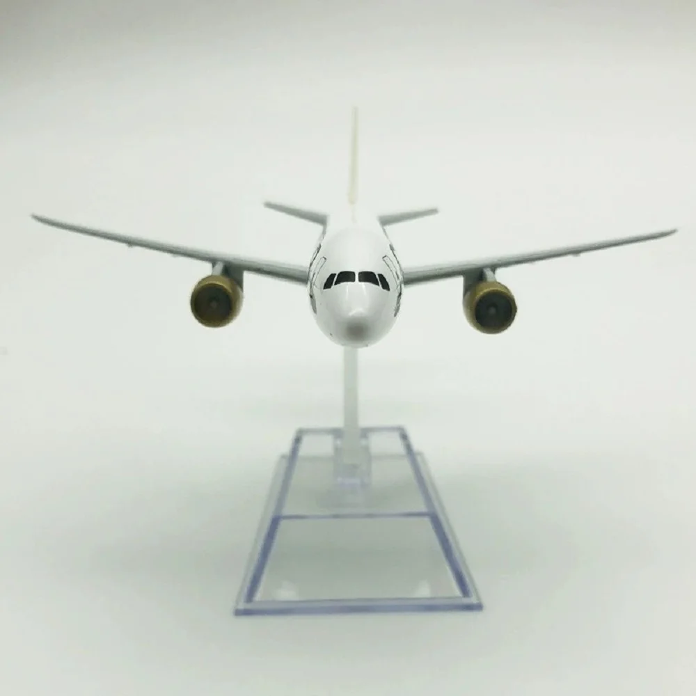 Alloy Model 16cm B787 Gulf Air 1/400 Scale Metal Aircraft Replica Diecast Model Kit For Adults Plane Collectible Miniatures Gift