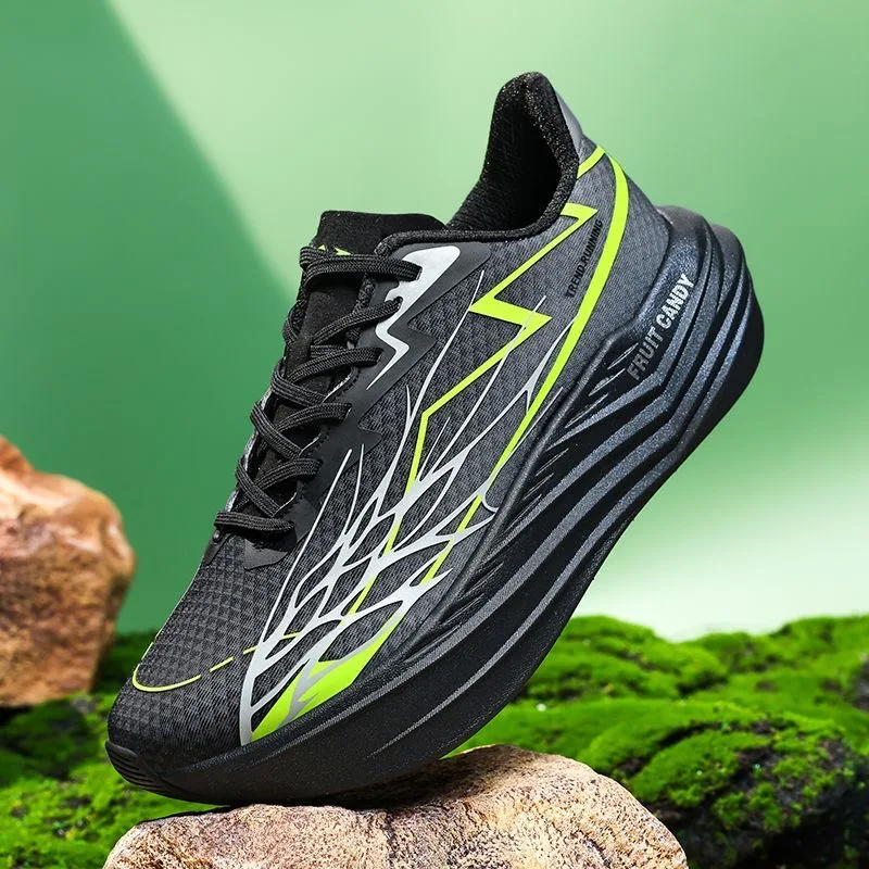 

2026 New Running Shoes For Men Women Black White Training Shoes Unisex Thick Bottom Sport Shoes Couples Soft Sneakers