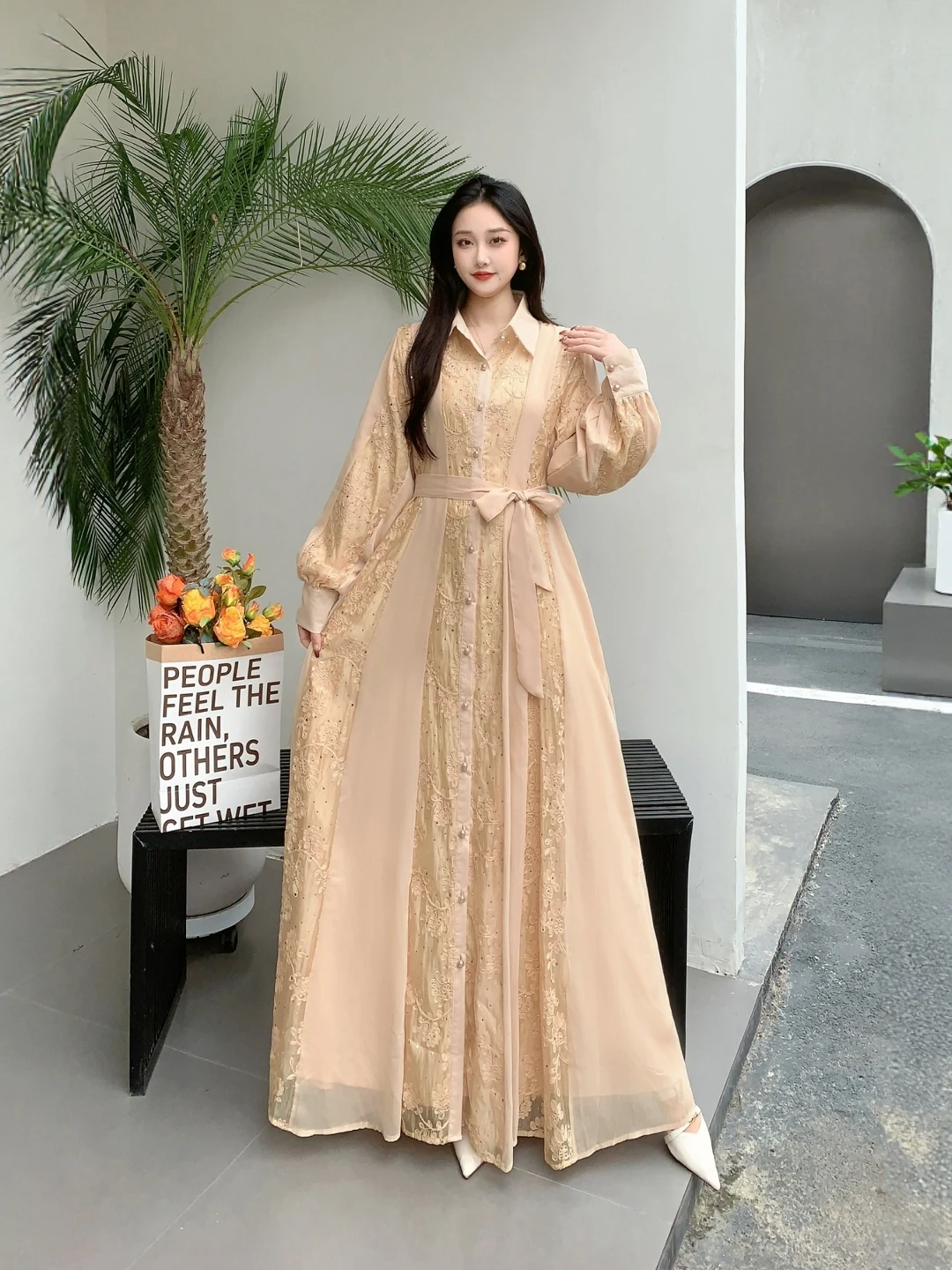 Retro Lantern Sleeve Lace Dress Women's Waist Cinching Slim Long Sleeve Elegant Blue Long Dress LQ579 Spring 2026 Ladies Fashion