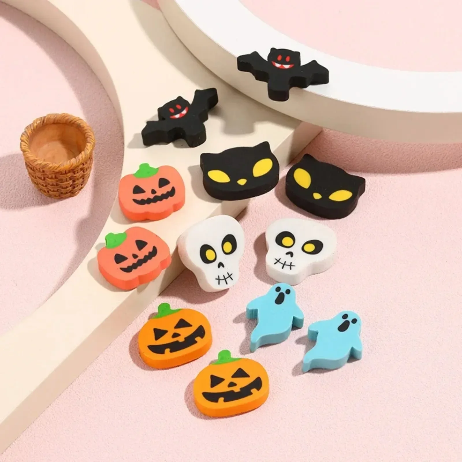 5pcs Halloween Eraser Creative Mini Cartoon Bat Skull Eraser Soft Durable Pencil Children Students School Funny Stationery Gift