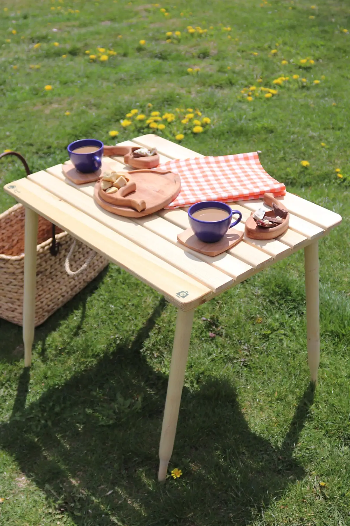 Folding Table Big Size Disassemble Outdoor Picnic Easy To Carry High Quality Natural Wooden Food Supplies