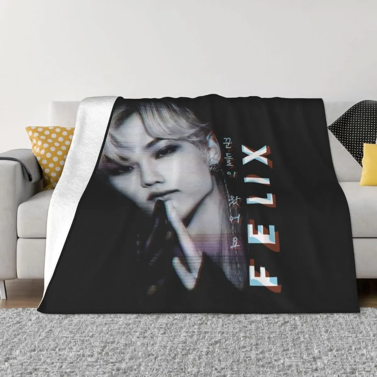 

SK Felix Dark Glitch Effect Throw Blanket Fluffy Shaggy Blankets Sofas Of Decoration manga Blankets