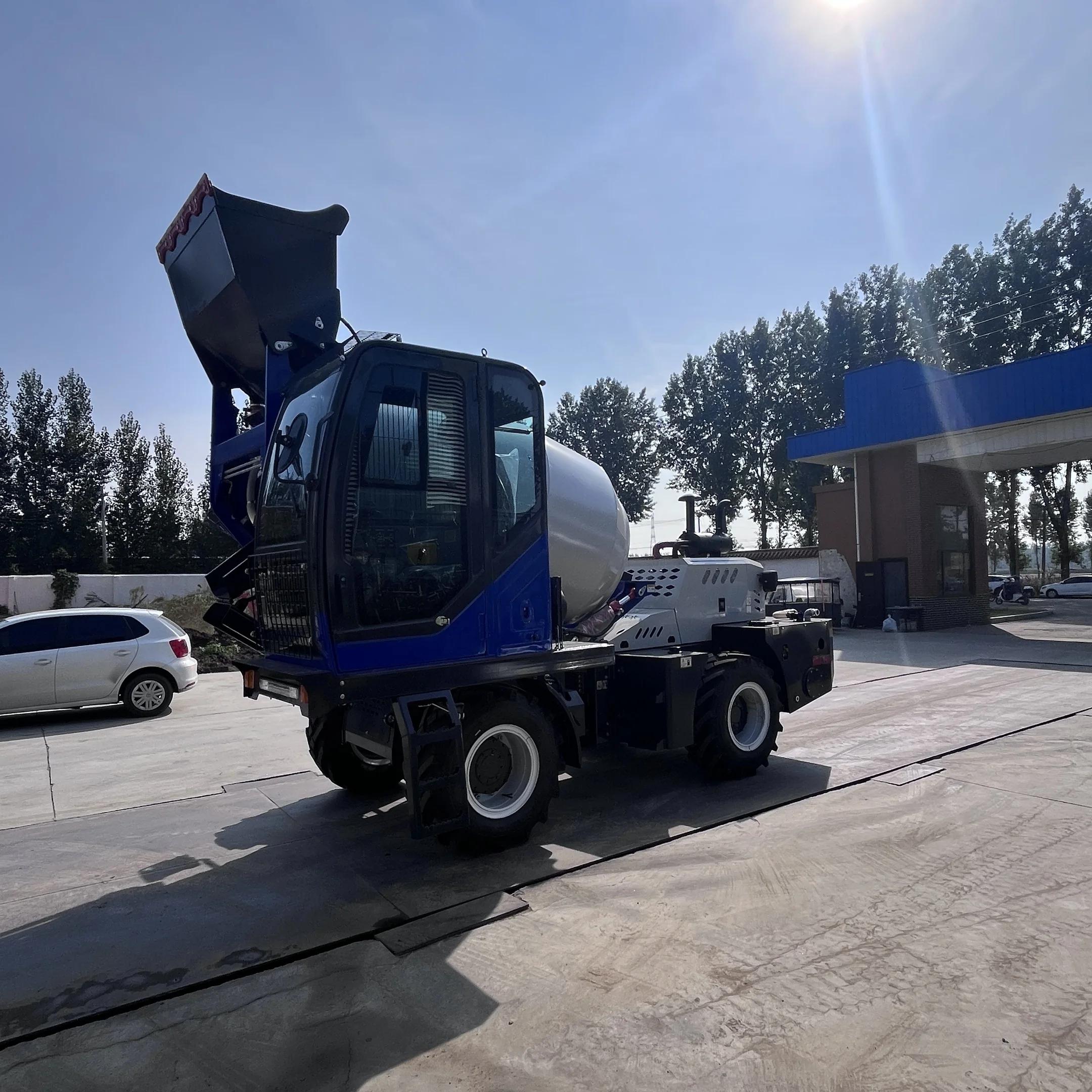 

High quality large 3 cubic meter mixer mud cement mixer concrete mixer mobile mini truck concrete with mixing drum