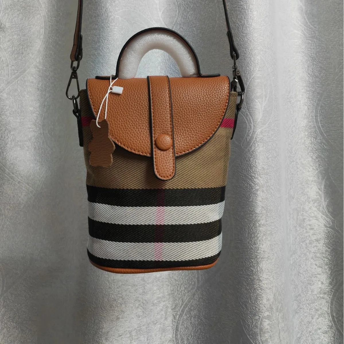 Mobile Bag, Single Shoulder Crossbody Bag, Women's Bag, Flip Canvas Plaid Bag, 2025 New Fashionable and Versatile Small Bag