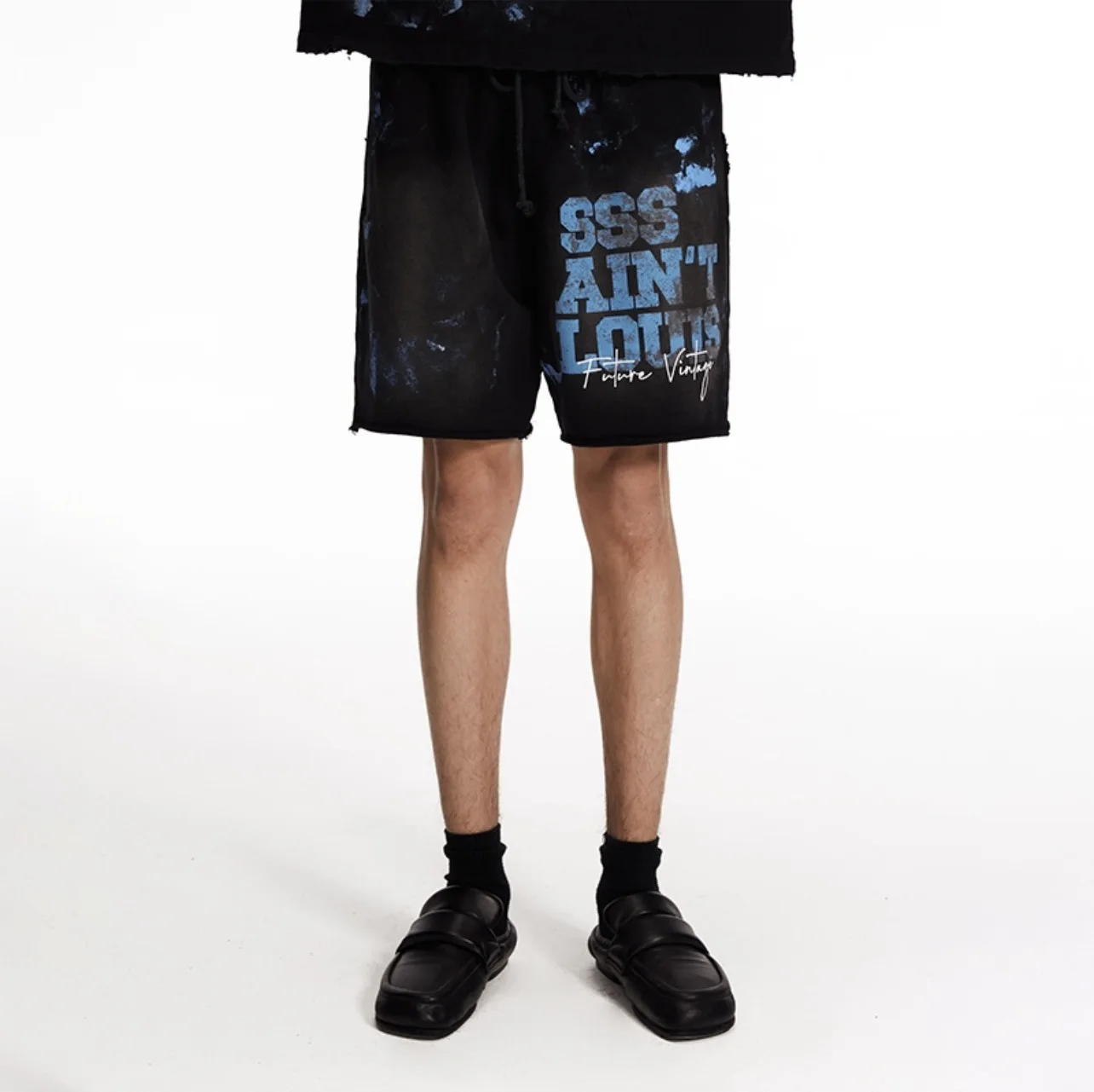 

Sssaint Louis 26SS Hand-painted Ink Graffiti Hole Washed Antique Style Men's and Women's Loose Casual Shorts Trend