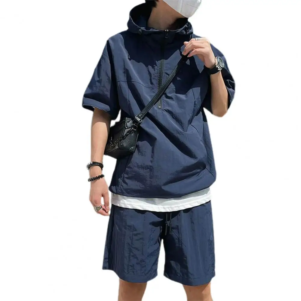 Zipper Neckline Hooded Top Shorts Men's Casual Hooded T-shirt Wide Leg Shorts Set Solid Color Loose Fit Outfit with Zipper