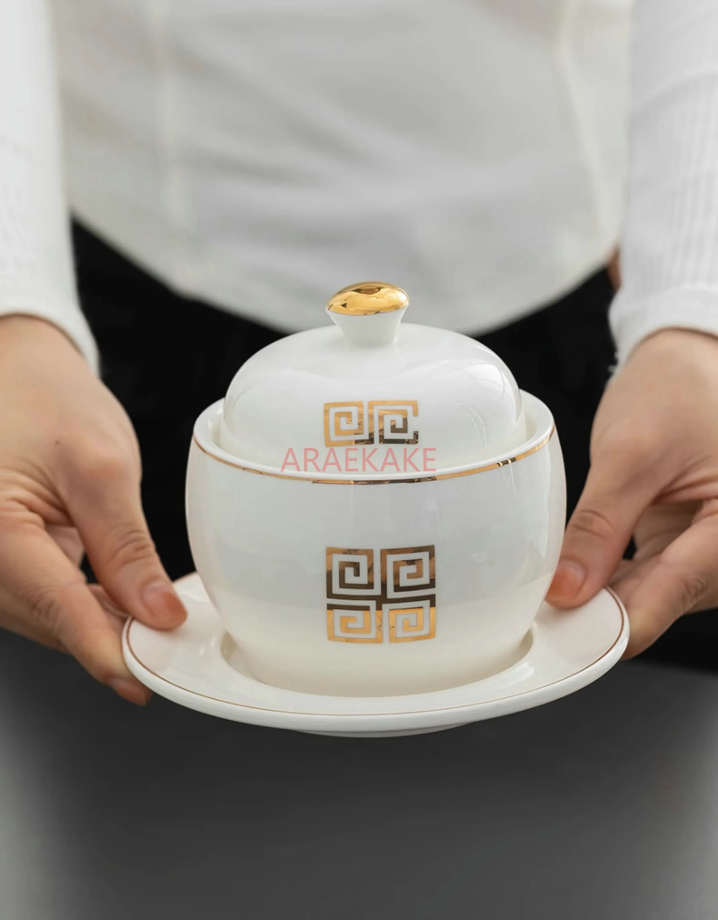 Water separated small stew cup, ceramic with lid, one person bird's nest dessert bowl, hotel commercial