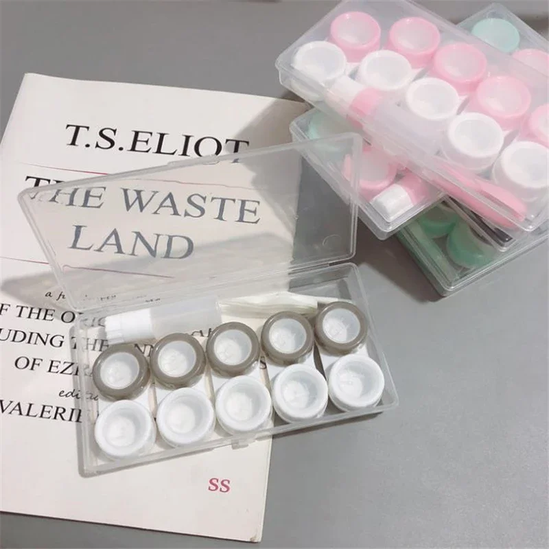 A Five-Pack Dual Case Display Case, a Macaron Suit Contact Lens Case, and a Contact Lens Partner Case Are Easy to Carry