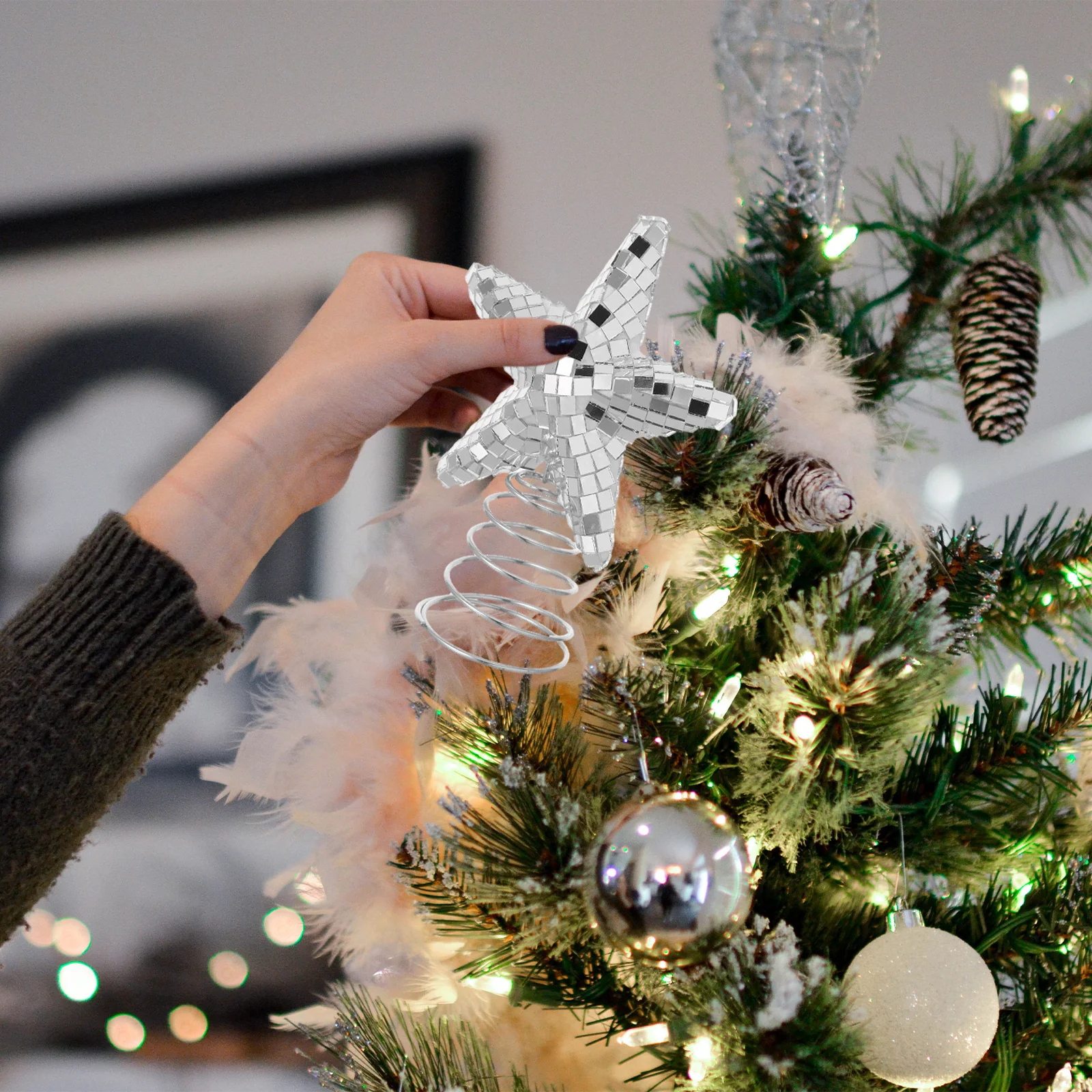 

Christmas Decorations Star Tree Topper 70s Themed Xmas Reflective Ball for Birthdays Disco