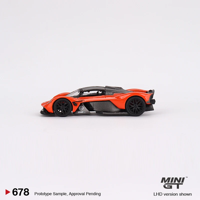 MINIGT-vehículo deportivo fundido a presión, vehículo de aleación, modelo de coche, 1:64, #678, naranja