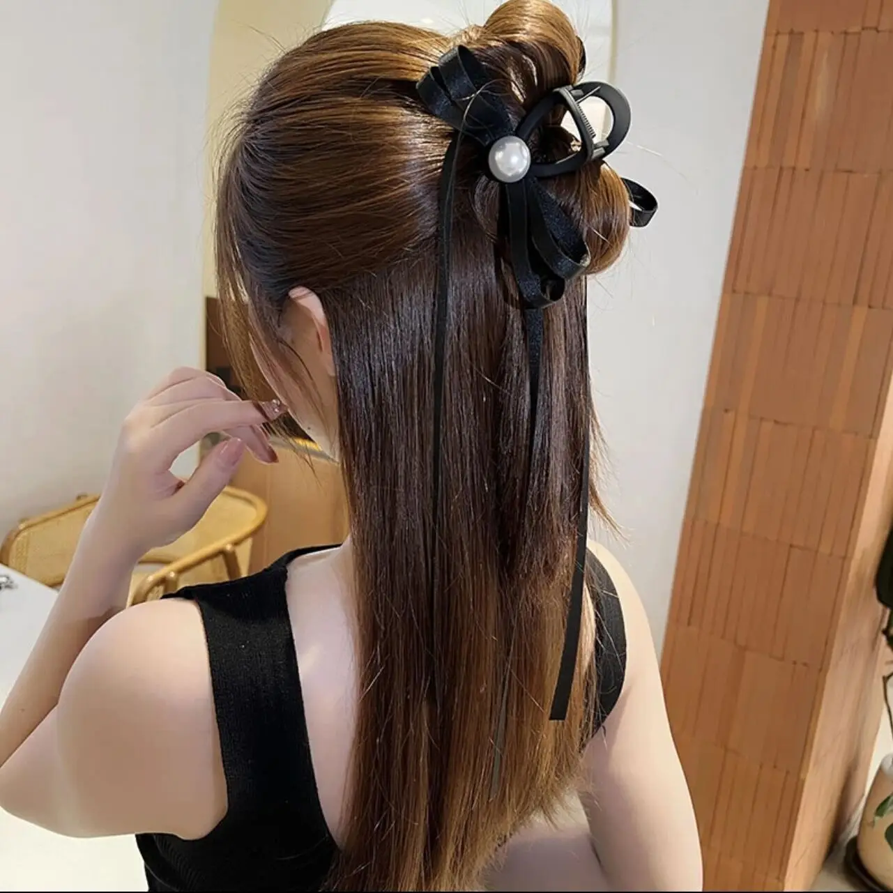 Korean Style Pearl Bow Fluttering Ribbon Hair Clip Women's Back of the Head Shark Scratch Clip Fashion Simple Going Out Headwear