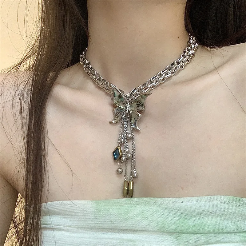 2024 New Butterfly Necklace Women's Jewelry Retro Style Party Gift