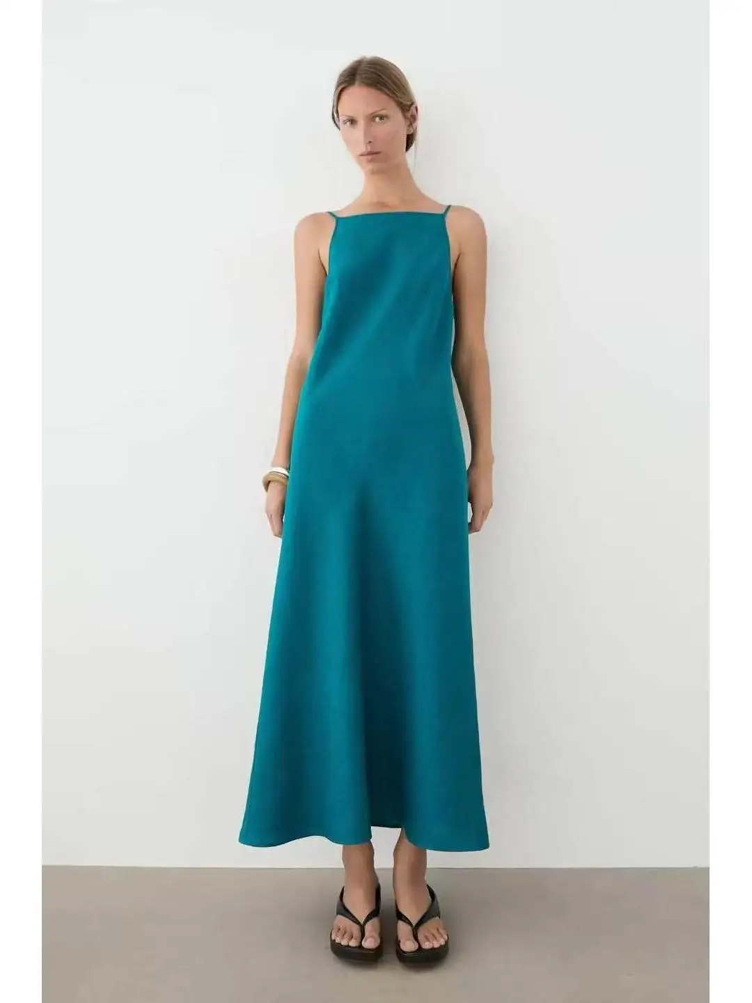 Summer 2026 New Holiday Style Straight Collar Strap Dress Midi Length Backless Gown Soft Chiffon Fabric Ladies Daily Wear