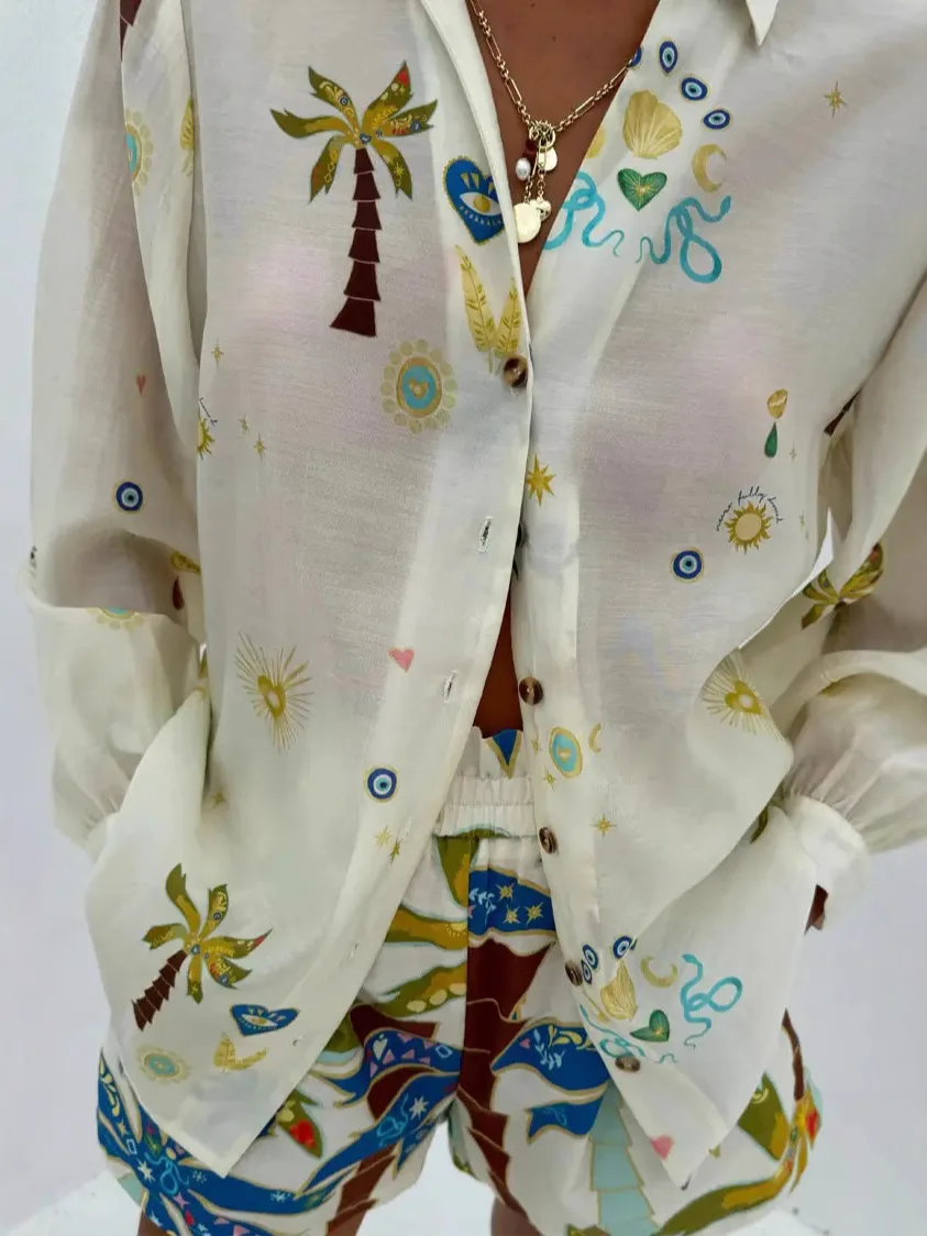 

«Лniana рубашка на пуговицах и шорты на шнурке — повседневный летний наряд с карманами» f267