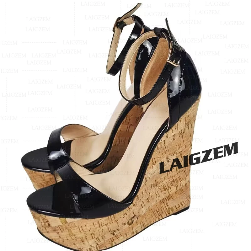 

ZHIMA/женские сандалии на платформе, на танкетке, с ремешком на щиколотке, с открытым носком, увеличивающие рост, с пробковым принтом, вечерние женские туфли, большой размер 38, 43 47