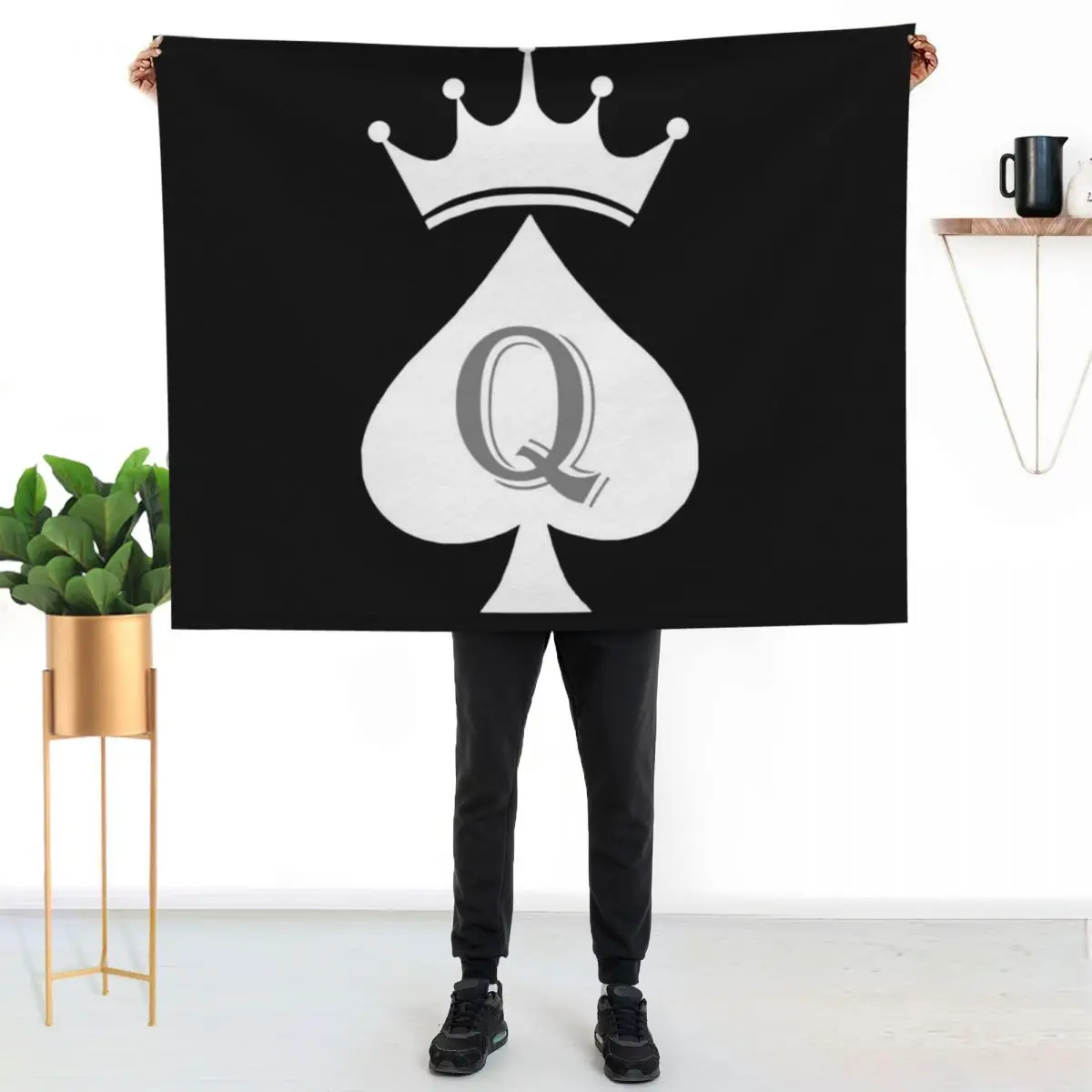 Crowned Queen Of Spades Throw Blanket blankets and throws Thins halloween Thin Winter beds Blankets