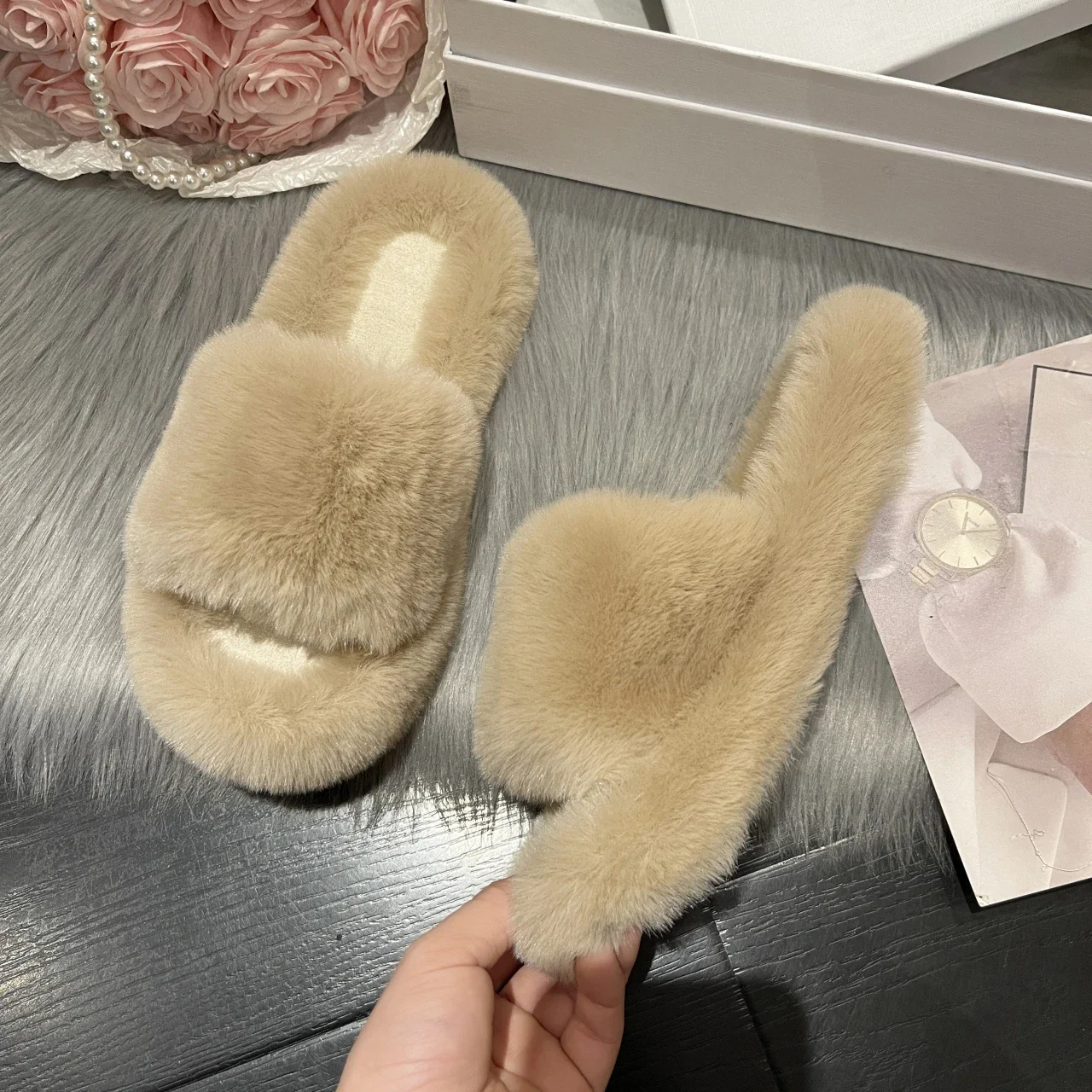 Winter Women House Furry Slippers Faux Fur Keep Warm Cotton Shoes For Home Women Flats Female Black Plush Indoor Slides