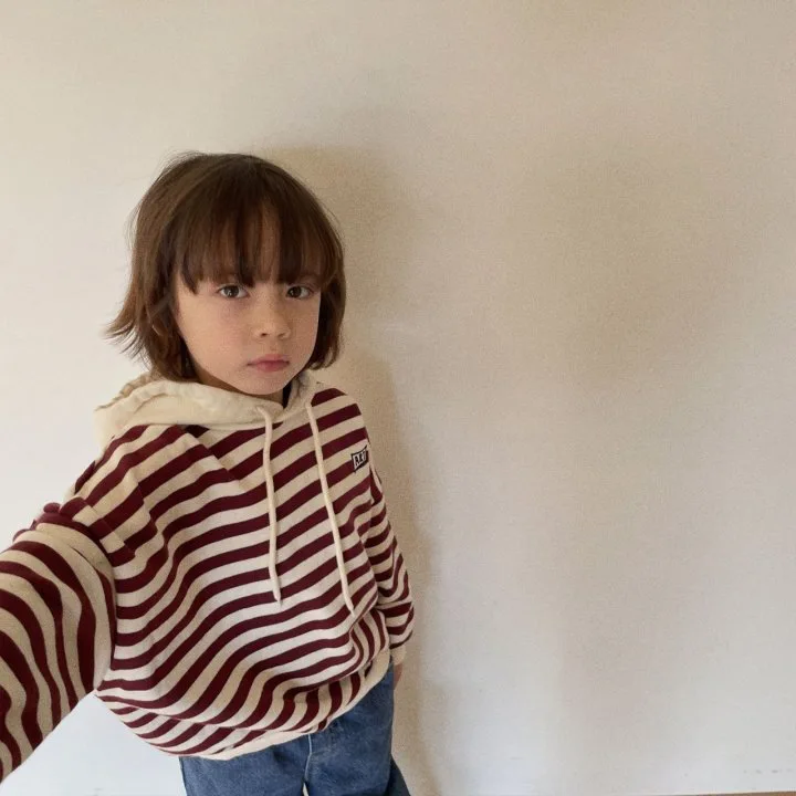 2024 Herbst neue Kinder Langarm Kapuze Sweatshirt Baby gestreiften Hoodie Jungen Mädchen Brief druck Sweatshirt Kinder kleidung