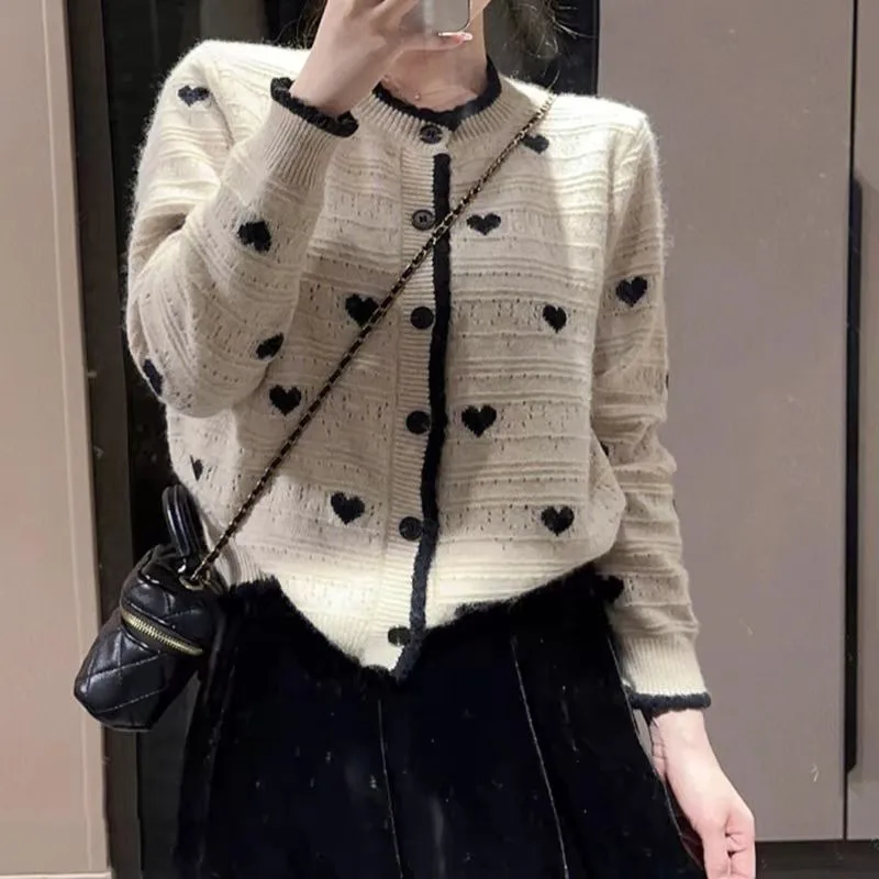 Spring and Autumn New Retro Chic Unique Top High End niche base knit cardigan short jacket