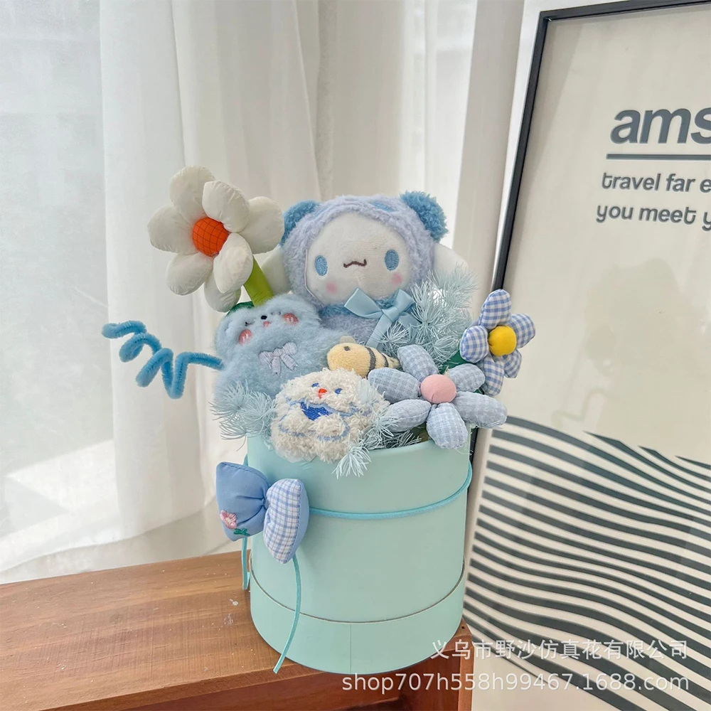 อะนิเมะ Sanrios Hello Kitty Kuromi กระบอกตุ๊กตา Plush Bouquet พร้อม Light Kawaii Cinnamoroll ตุ๊กตาน่ารักเทศกาลแฟนของขวัญ