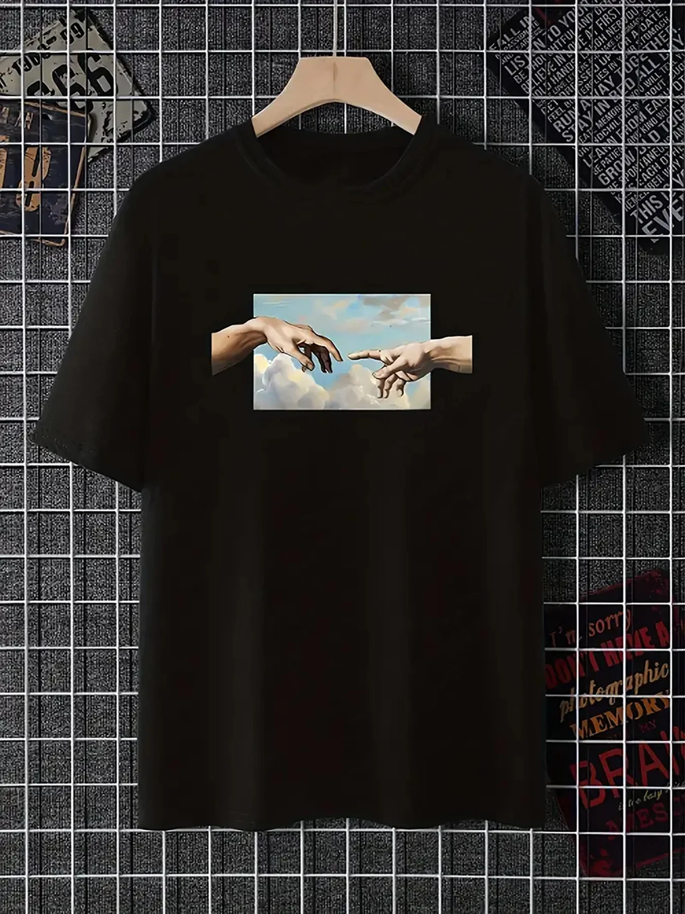 

Men's Black Michelangelo "Creation of Adam" Art T-Shirt，Short-sleeved casual and formal dual-purpose, round-neck summer T-shirt