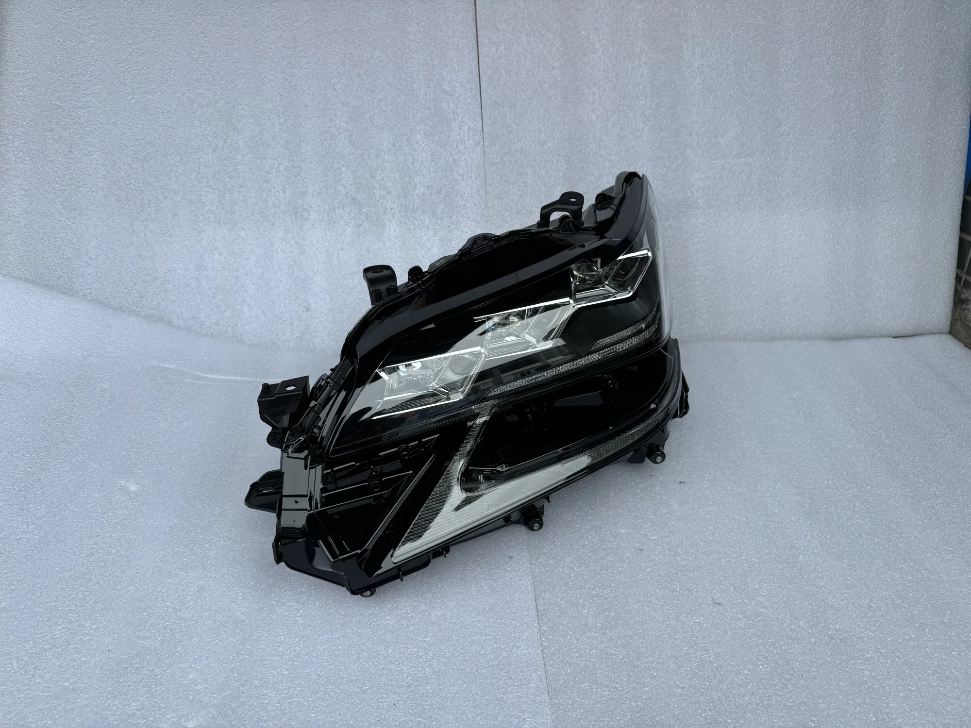 2016년 공장 직영 고품질 GS350 GS용 3렌즈 고성능 LED 헤드라이트