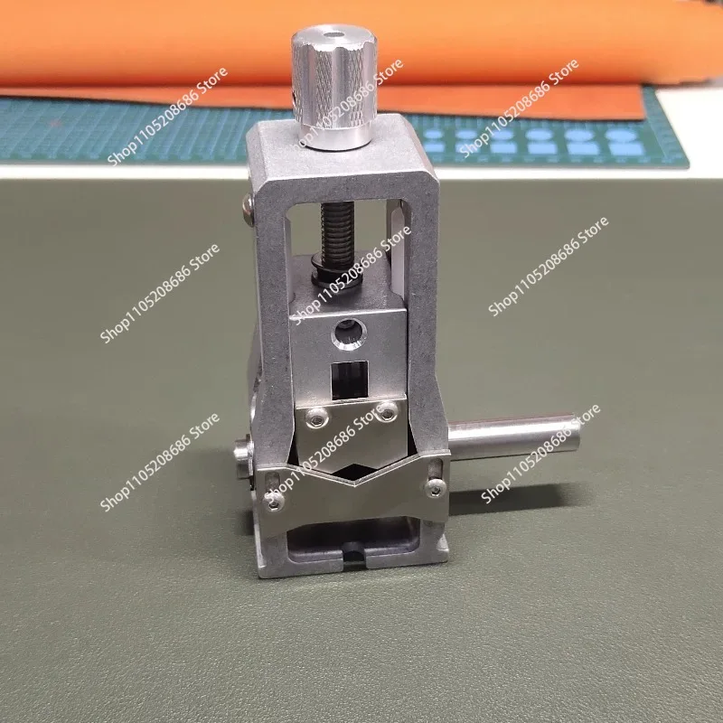 aluminum alloy manual stripping tool Portable household wire stripper can be connected to the electric drill hand cranked   1pcs