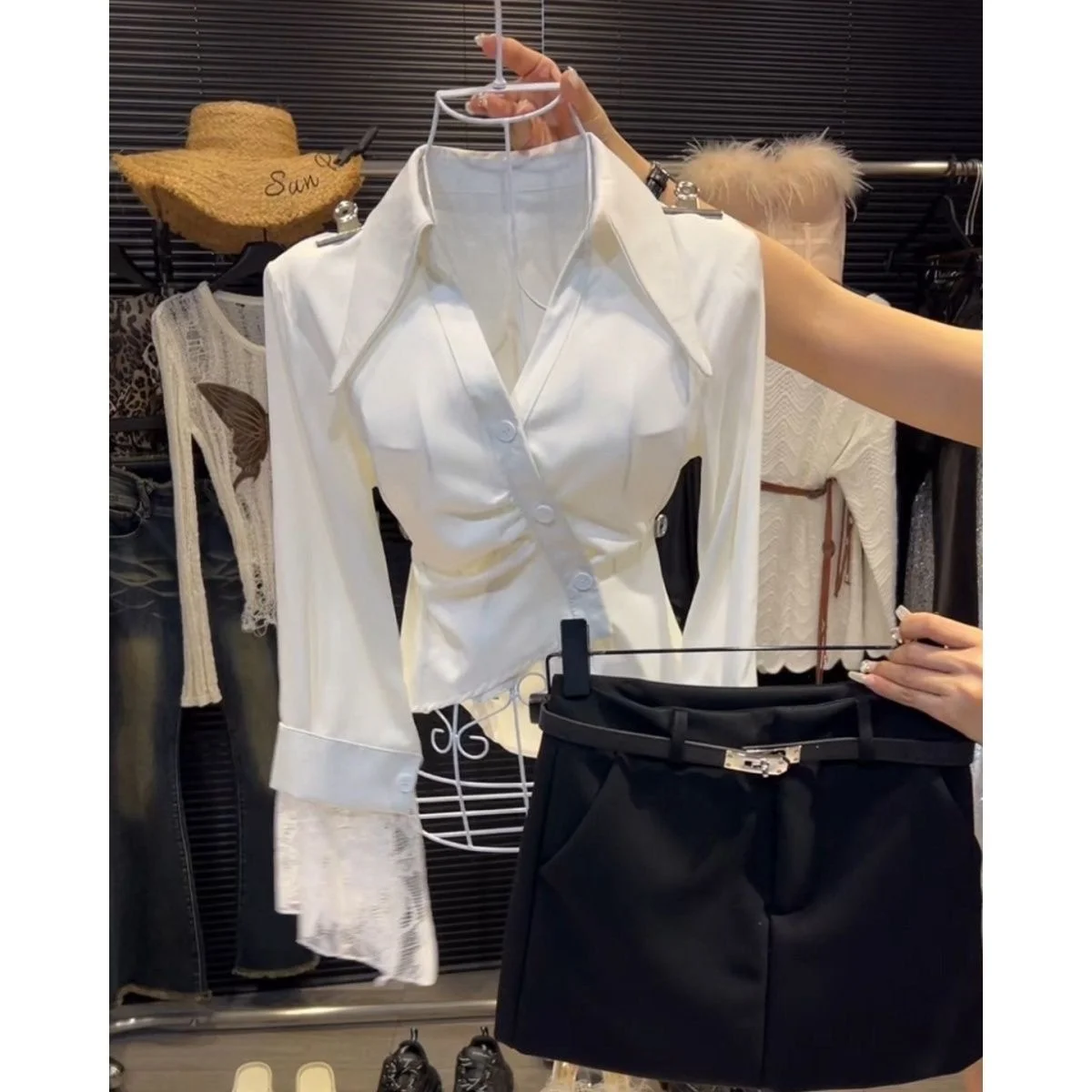 

Irregular Hem Lace Shirt Women Early Autumn Spicy V Neck Short Pad Shoulder Top High Sense Sunscreen Shirt Commute Style Slim...