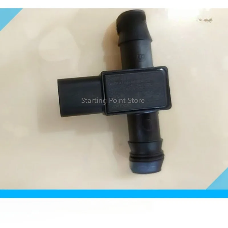 Suitable for Changan CS55 new Eado CS75 plus85 cx70 fuel tank evaporation sensor evaporation pressure sensor