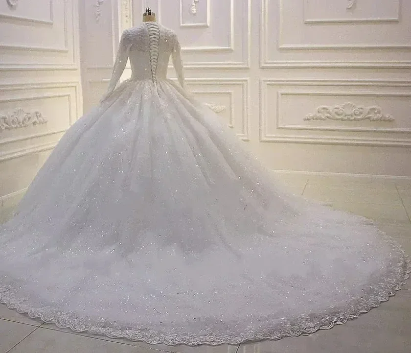Customized  Muslim Long  Sleeves Ballgown Wedding Dress Vestido De Noiva Sweep Train Lace Appliques Puffy Bridal  Gowns